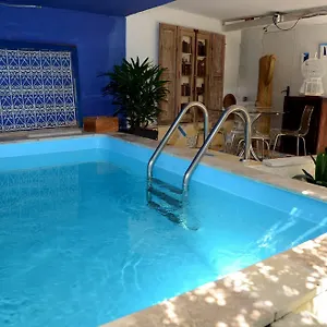 Bed & Breakfast Et Table D'hotes Le Jardin De Tesse, Toulon