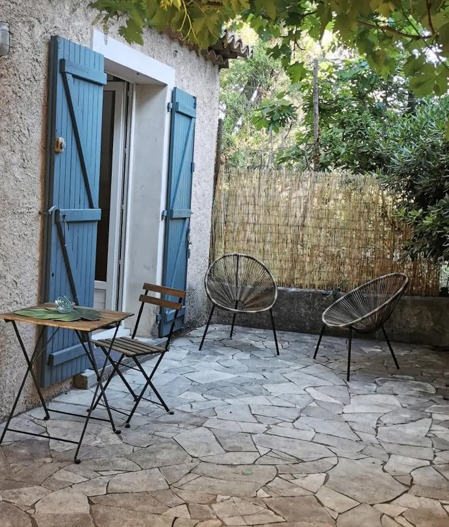 Studio Independant Sur Terrasse Toulon France